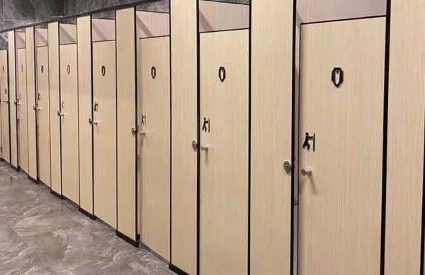 Báo giá thi công vách ngăn Compact HPL trọn gói